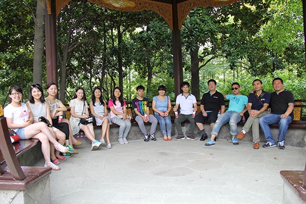 OUR TEAM (2)