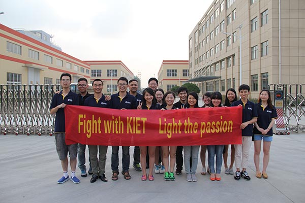 OUR TEAM (4)