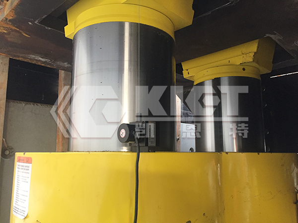 Synchronous-hoisting-and-lifting-hydraulic-cylinders-a-61