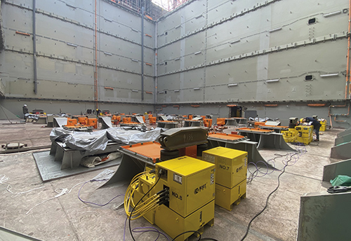 Synchronous Lifting & Maintenance of Large Electric Shovels<br /><br /><br /><br /><br /><br /><br /><br /><br /><br /><br /><br /><br /><br /><br /><br /><br /><br /><br /><br />
