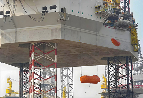Synchronous Lifting & Maintenance of Large Electric Shovels<br /><br /><br /><br /><br /><br /><br /><br /><br /><br /><br /><br /><br /><br /><br /><br /><br /><br /><br /><br />
